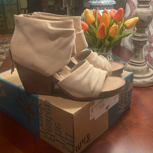 OTBT Patchouli Heeled Leather Sandal Cream - 8.5 - New in Box w/out top - Picture 12 of 12